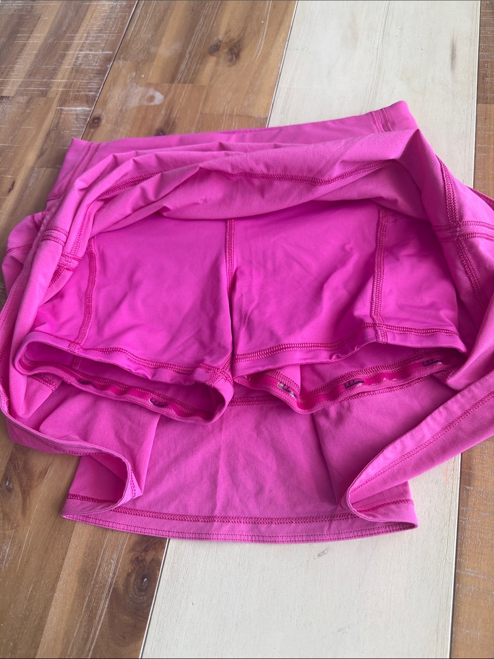 lululemon athletica Bright Pink Tiered Mini Skirt - Picture 2 of 3